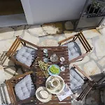 Gala Estate Traditional Mansion 펜션 Gardeládes