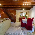 Gala Estate Traditional Mansion *