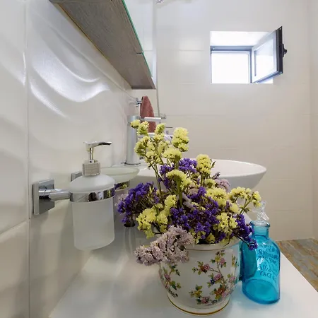 Gala Estate Traditional Mansion *