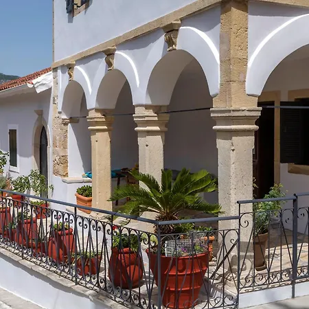 Tatil Evi Gala Estate Traditional Mansion